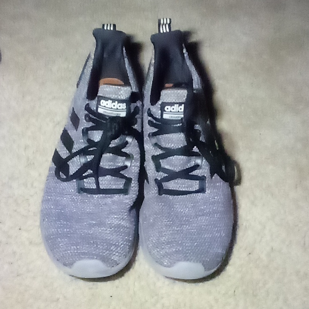 Men's running shoes